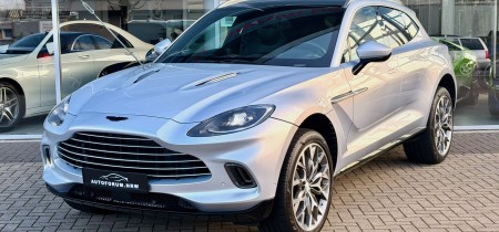Aston Martin DBX V8 SUV 2022 Lightning Silver 23967km 550PS Fotos