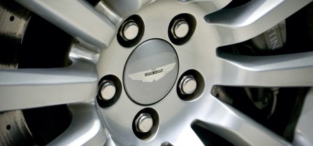 Vanquish V12 Aston Martin Fotos