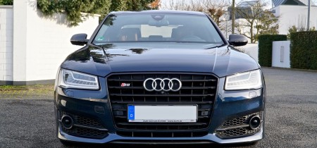 675 PS Audi S8 Quattro Fotos