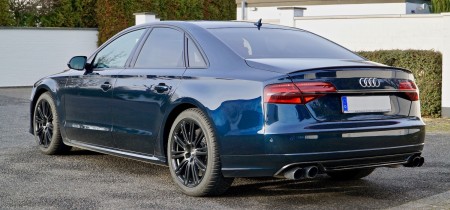 675 PS Audi S8 Quattro Fotos