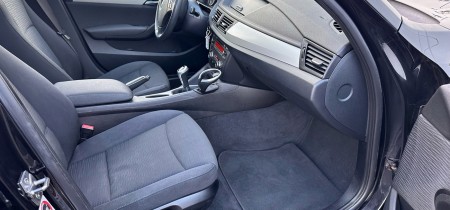 BMW X1 sDrive18i SUV VL31 2.0 E84 schwarz 2010 Fotos