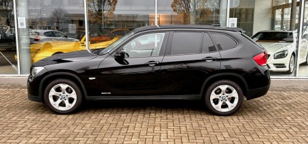 BMW X1 sDrive18i SUV VL31 2.0 E84 schwarz 2010 Fotos