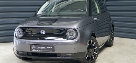 Elektrofahrzeug Honda e Advance Fotos