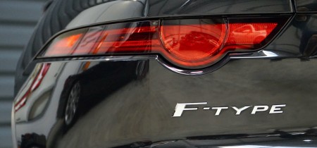 nur 18.000 km Jaguar F-Type Fotos