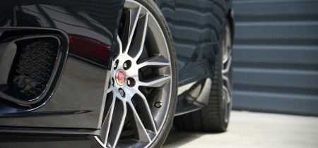 nur 18.000 km Jaguar F-Type Fotos