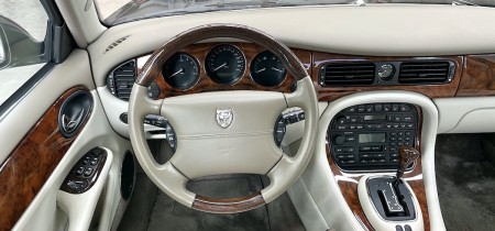 Jaguar XJ8 4.0