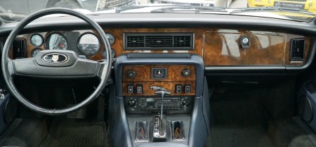 5.3 Sovereign H.E. Jaguar XJ12 Fotos