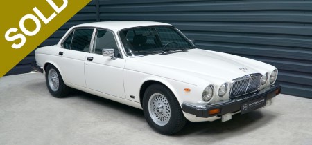 5.3 Sovereign H.E. Jaguar XJ12 Fotos