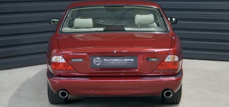 Jaguar XJR 4.0 V8 Supercharged X308 Fotos