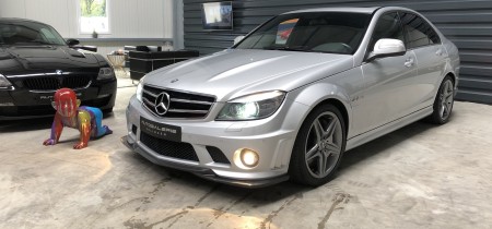 Mercedes-Benz C 63 AMG Limousine silber Fotos