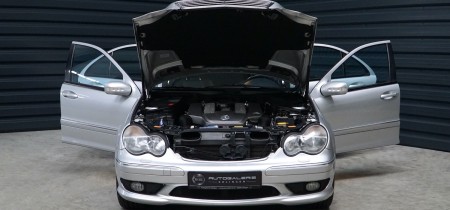 C 32 AMG Mercedes-Benz Fotos