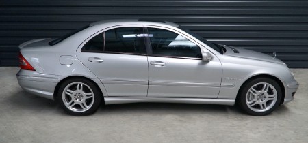 C 32 AMG Mercedes-Benz Fotos