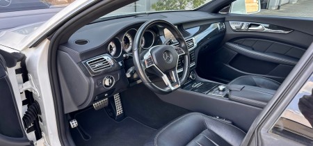 Mercedes-Benz CLS 500 AMG-Line C218 2011 M278 V8 Biturbo Fotos