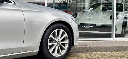 Mercedes-Benz E 220 D W213 T-Modell Kombi Avantgarde 360 Kamera 2018 Fotos