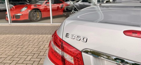 Mercedes-Benz E 350 CGI BlueEfficiency AMG Line (207.456) Cabrio Iridiumsilber metallic 306PS V6 81664km Fotos
