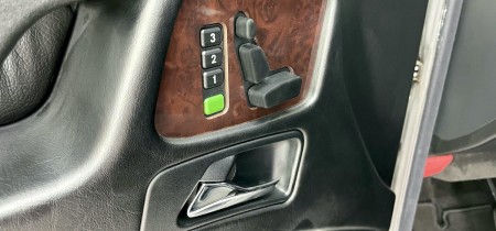 Mercedes-Benz G 500 X463 Fotos