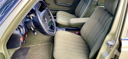 W123 Limousine Mercedes-Benz Fotos