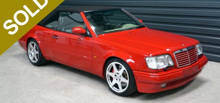 in rot Mercedes-Benz W124 Cabrio Fotos