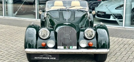 Morgan Plus 8 LHD Roadster 4.6 V8 Rover British racing green 1998 Fotos