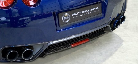 in blau Nissan GT-R 720 PS Fotos