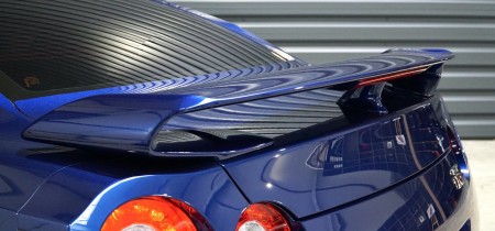 in blau Nissan GT-R 720 PS Fotos