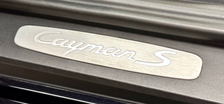 Porsche 718 Cayman S 2017 350 PS TOPZUSTAND und Sportwagen-Garantie bis August 2023 Fotos