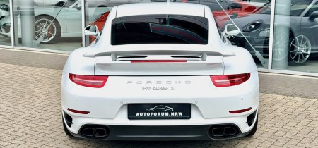 Porsche 991.1 Turbo S Coupé 560PS 2016 1. Hand Keramik Apple CarPlay Inspektion neu Fotos