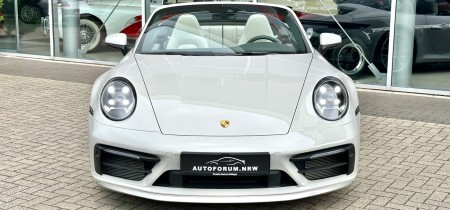 Porsche 992 / 911 Carrera S Cabrio 2022 Kreide 450PS 8000km Fotos