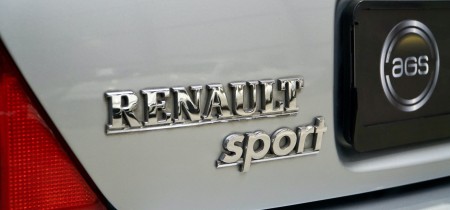Renault Clio Sport Coupe 3.0 V6 Fotos