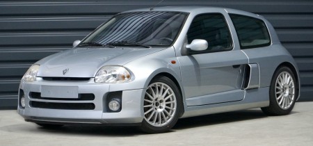 Renault Clio Sport Coupe 3.0 V6 Fotos